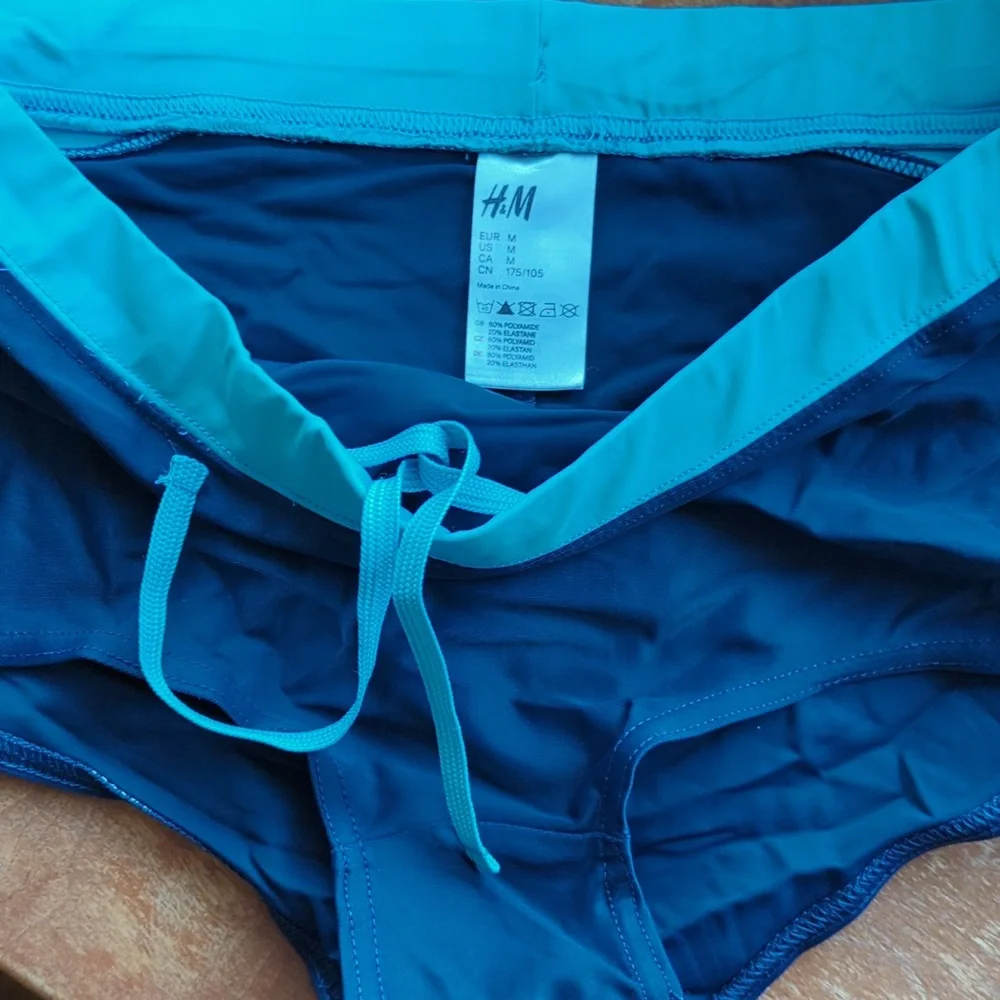 Vintage H&M Mens Swimsuit 🩲 - Picture 2 of 6